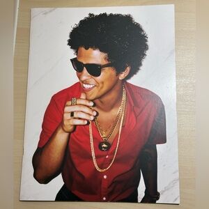 Bruno Mars 24K Magic World Tour Book Program